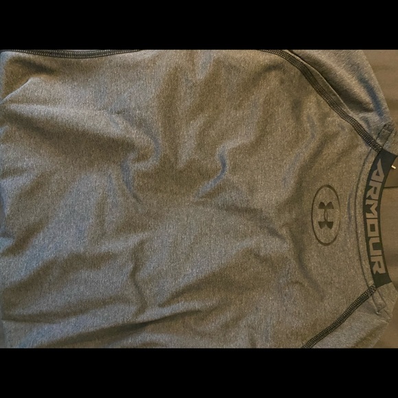 Under Armour Shirt - Picture 4 of 4